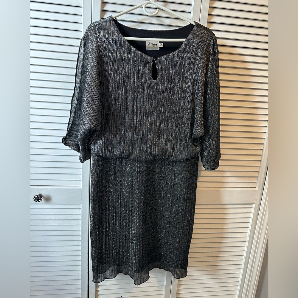 Classy J Taylor Dress - Silver